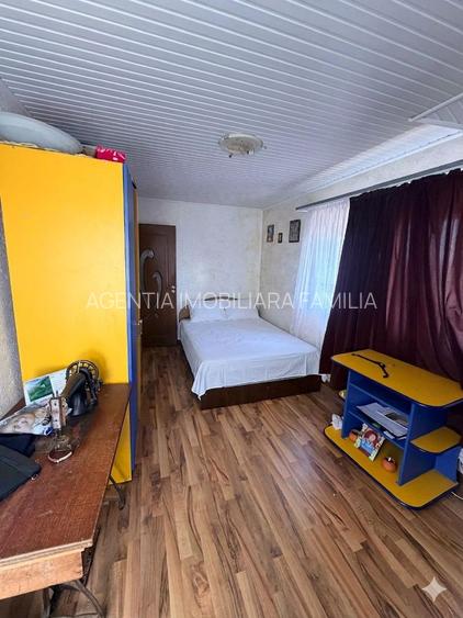 Vanzare casa P+M, Smardan( Galati ), la 2 minute de str.principala - 9