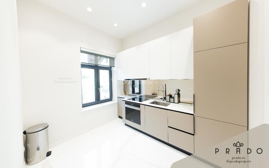 Casă contemporană, complet renovată, cu două corpuri și curte - Centru - 11