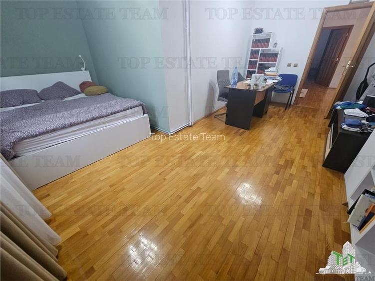 Vila spatioasa 670mp utili in zona Gorjului-Uverturii - 9