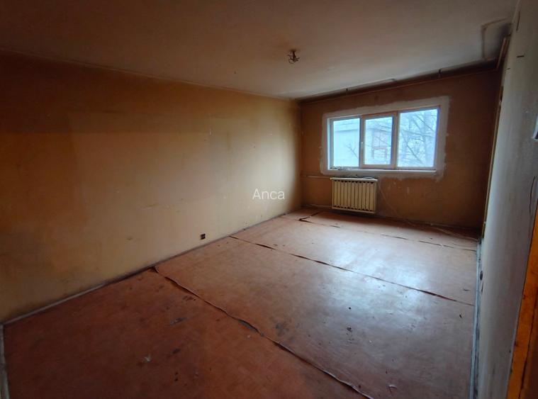 Apartament 3 camere , confort 1 , decomandat , 1984 - 6