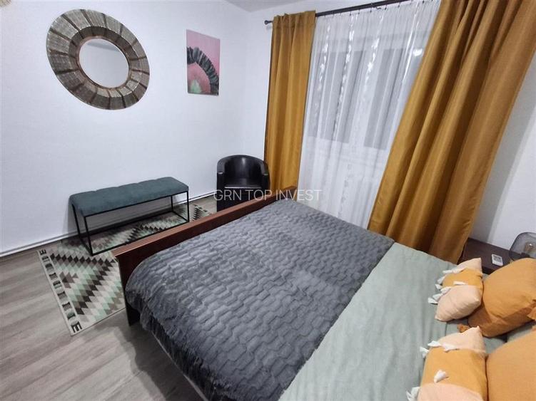 Apartament 3 camere decomandat balcon pivnita zona Vasile Aaron - 9