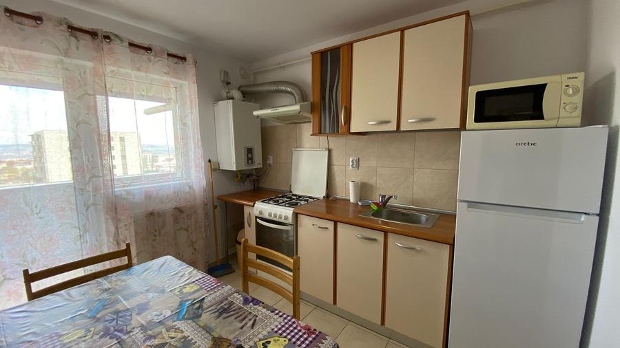 Apartament de închiriat, 2 camere, 44 mp, Calea Turzii zona MOL
