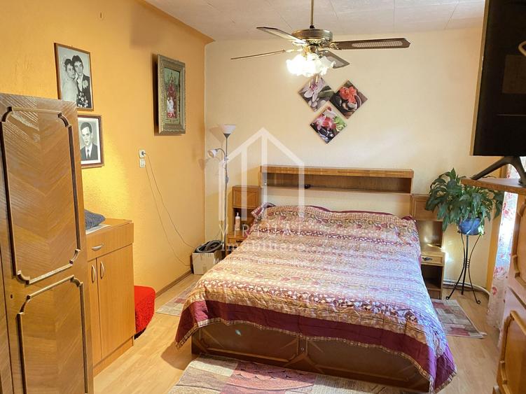 Casa de vanzare in Sibiu cu 2 apartamente si gradina de 147