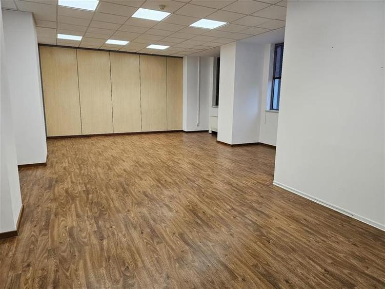 Spatii de inchiriat - River Plaza - Corp B de la 127 mp