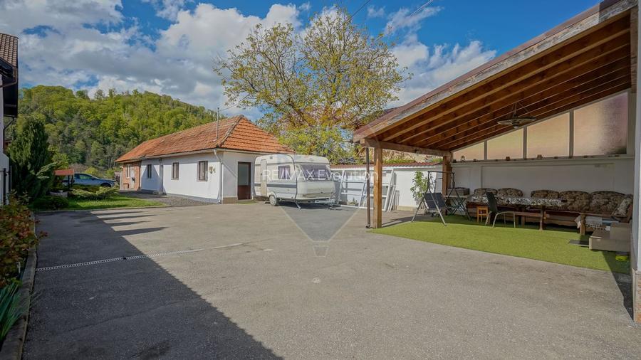 Spatiu Comercial/Afacere si casa de vânzare/zarnesti/Brasov - 3