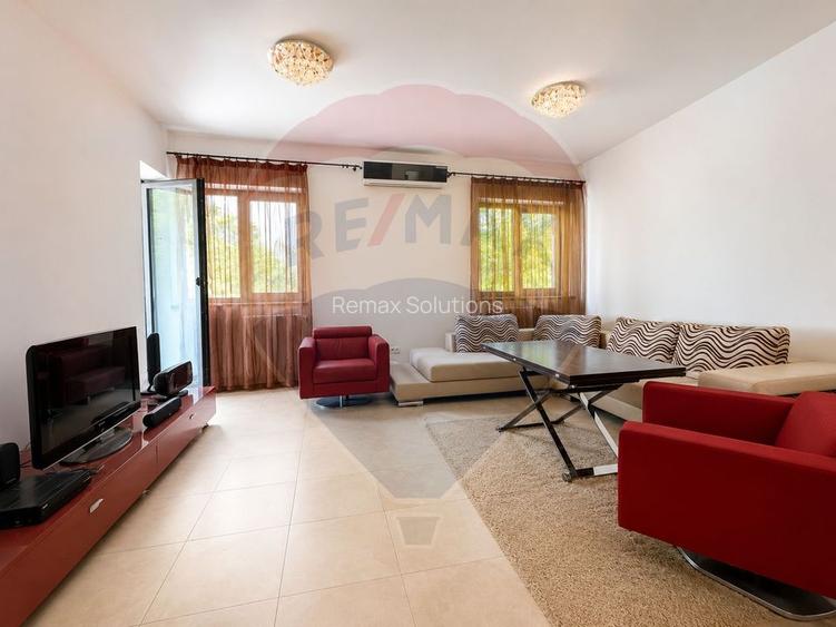 Apartament cu 3 camere de vânzare Ultracentral Bd Tomis Constanta - 2