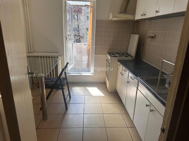 Inchiriere apartament 2 camere, Str Gradistea, Sector 4, loc parcare disponibil - 3