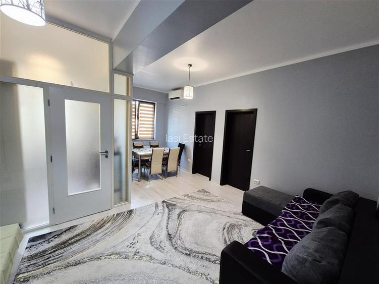 Apartament cu 3 camere de vanzare - 2