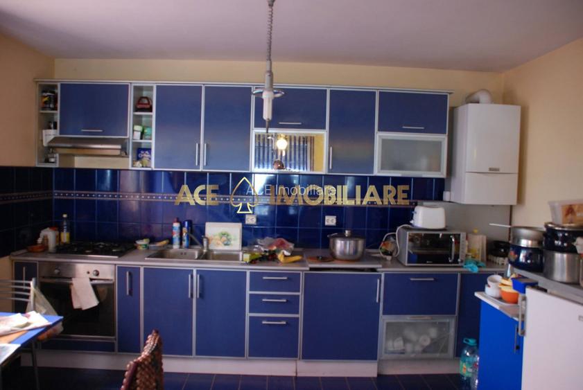 Casa 6 Camere de vanzare | Ilfov | Rosu | Gradina | Curte proprie - 6