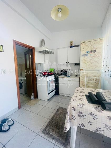 Casa interbelica - 5 camere, central, aproape de  Liceul Pedagogic si Tomis Mall - 11