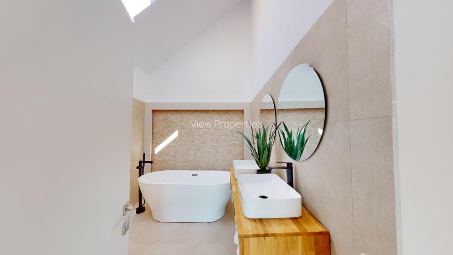 Vilă Modernă cu Atmosferă Caldă și Finisaje High-End, aproape de București - 8