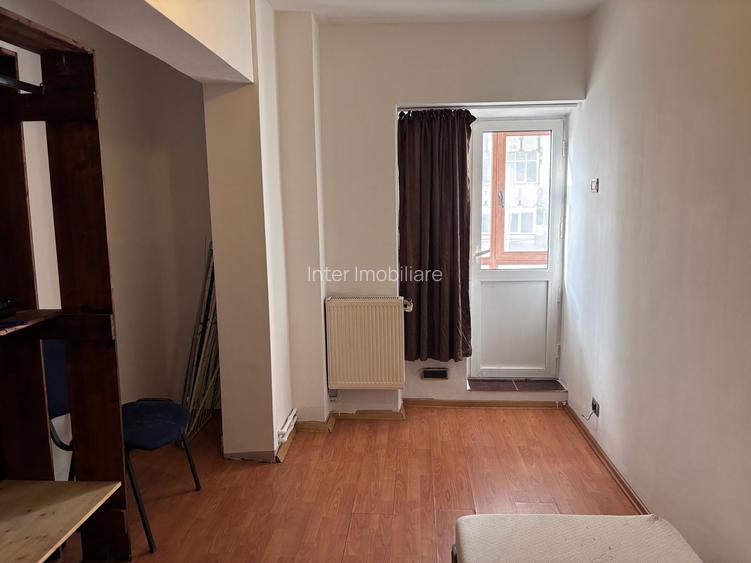 GARA ARCU 3 CAMERE DECOMANDAT ET.1 BLOC 1982  71 MP COD 162057 - 6