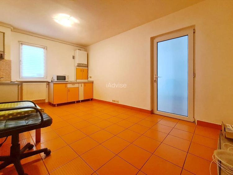 Apartament cu 2 camere,  zona Garii - 8