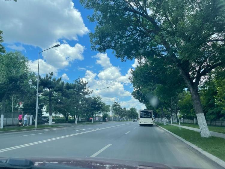 Aparatorii Patriei - Metrou - Metalurgiei Parc - 3