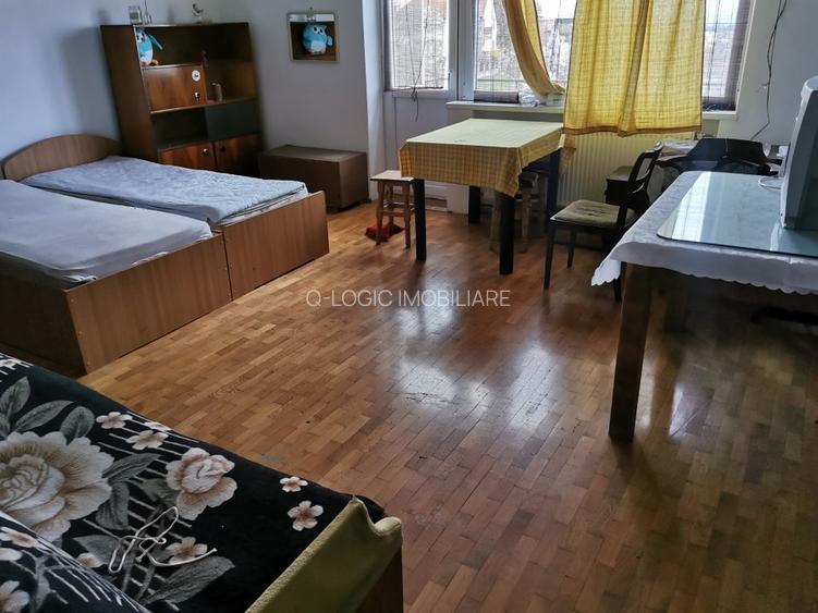 Apartament 5 camere pe 2 niveluri zona Central - 4