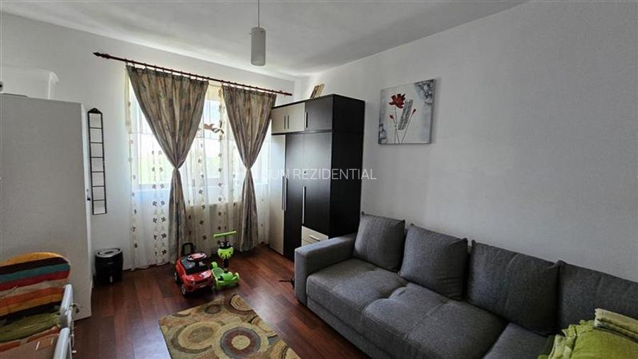 Berceni-5 minute de metrou D.Leonida, apartament 3 camere, mobilat-utilat - 18