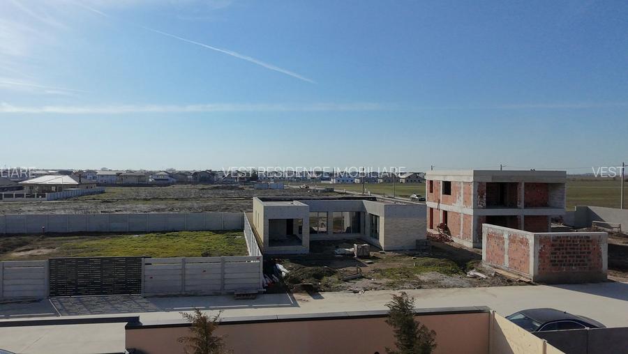 Complex de case individuale cu 4 camere, pe parter. Comision 0 - 19