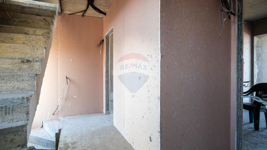 Pantelimon-central vanzare casa spatioasa-parter, etaj si mansarda - 22