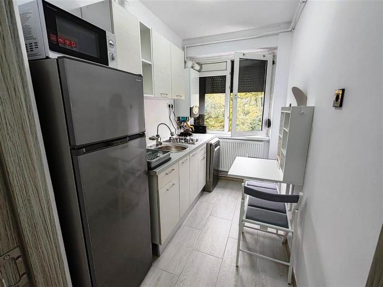 Apartament 2 camere in Ploiesti, zona ultracentrala - 12