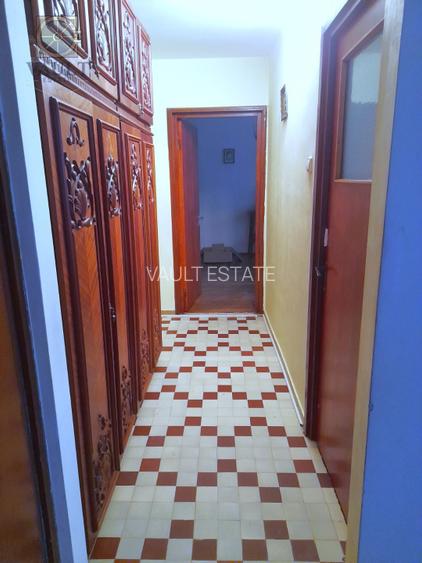 Apartament 4 camere  -Garaj de 17 ,25 mp-  5 minute metrou Romancierilor - 6