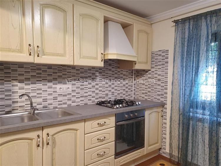 Inchiriez apartament 2 camere, parter , mobilat si utilat - 3