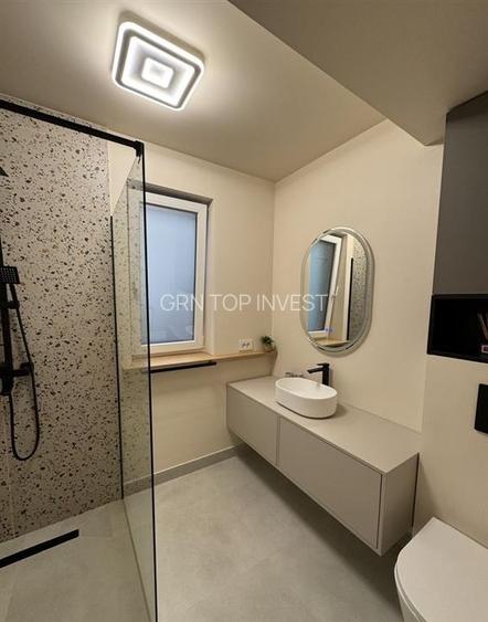 Apartament 2 camere balcon si parcare zona Strand - 12
