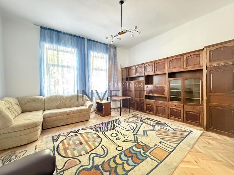 Casa cu 4 camere de inchiriat cu 2 locuri de parcare, zona 7 Strazi - 14