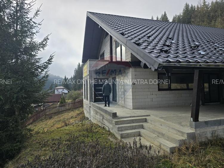 Casă / Vilă cu 7 camere de vânzare - 7