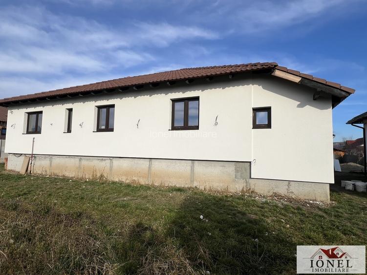 Casa noua semifinisata de vanzare in Sard - 2