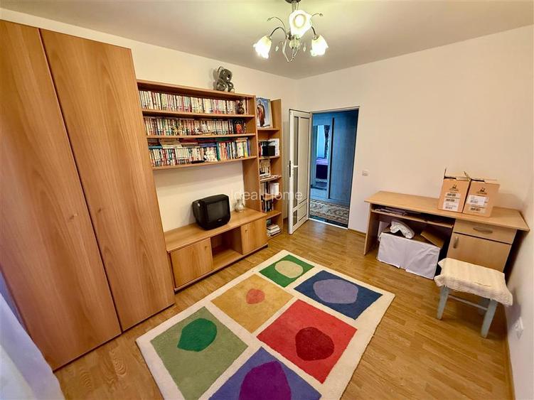 Pacurari - Etaj Intermediar - Bloc din 89 - 3 Camere Decomandat - 6