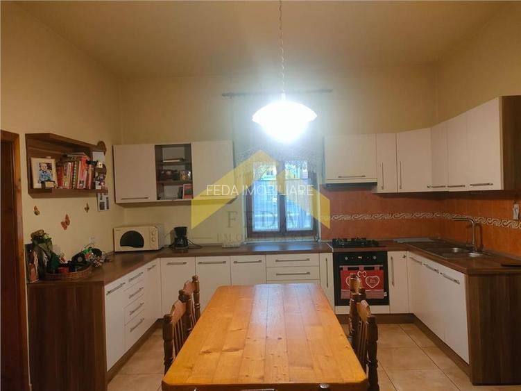 Casa de vanzare in zona Parneava - 3