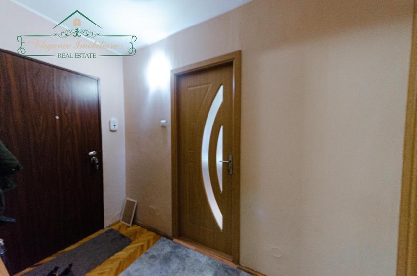 Apartament cu 3 camere si centrala prorpie, zona 300 Micalaca, Arad