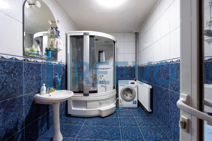 Clădire și teren de investiție, central Roman - 45