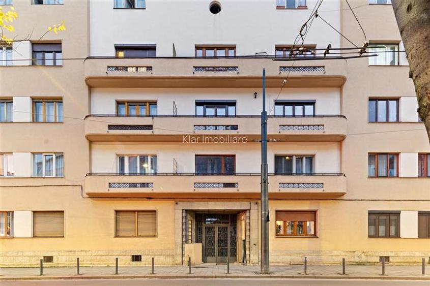 80 mp de Poveste Intr-un Palat de Apartamente Interbelic Zona Horea - 2