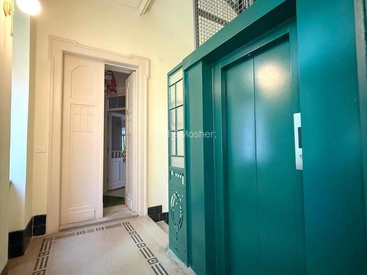 Reședință statement în Piața Victoriei - 12