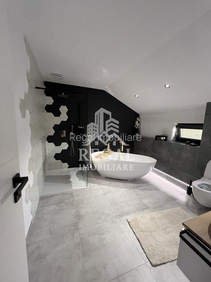 Casă modernă tip duplex, ideală pentru 2 familii – in loc. Strei - 8