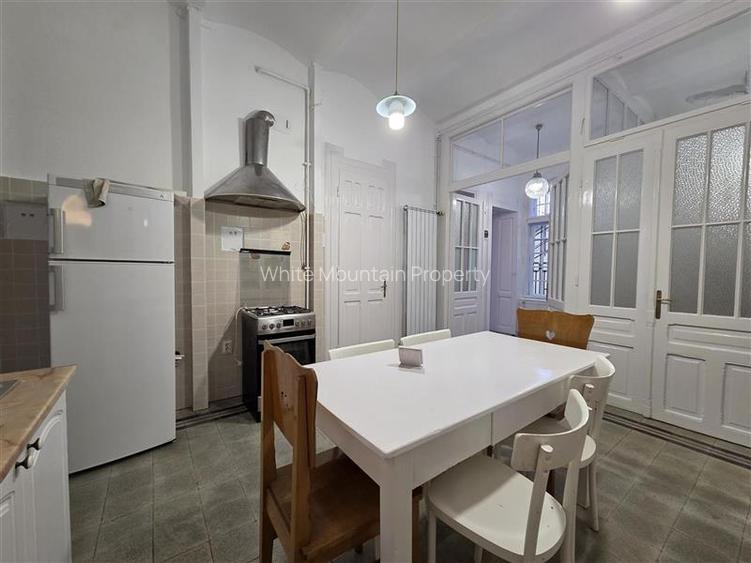 Birou superb renovat in Centrul Istoric Brasov - 6