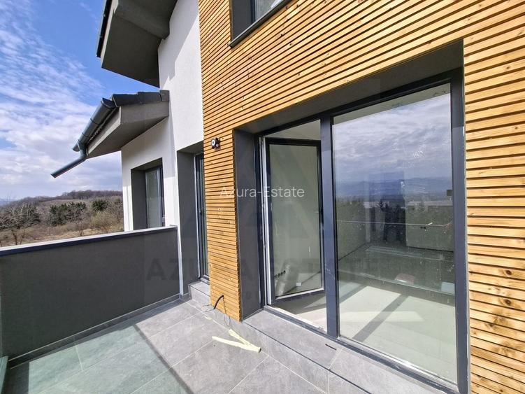 Apartament premium 61.4 mp utili 3 camere 2 bai curte 50 mp Cristian - 2