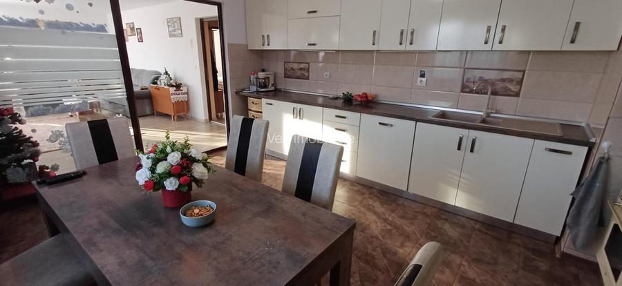 Casa de vanzare in Localitatea Unirea  - 9