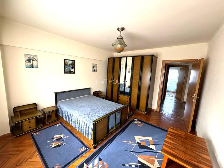 4 CAMERE 1991 5/7 UNIRII CASA POPORULUI MONOLIT CU VEDERE LA FANTANI MOBILAT - 8