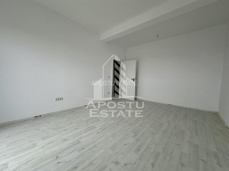 Apartament cu 2 camere, decomandat, etaj intermediar, zona Cl. Urseni - 2