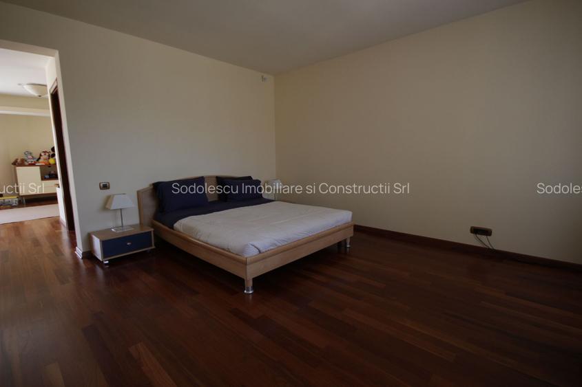 O casa deosebita cu Piscina - 19