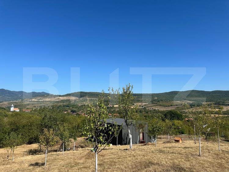 Casa individuala 36 mp, teren 3.000 mp, zona Bărsău