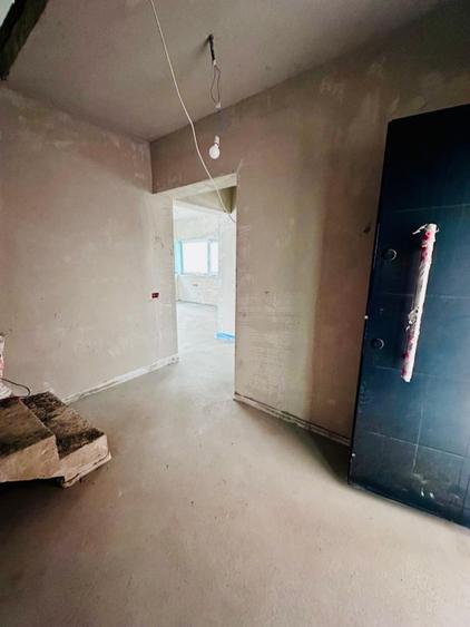 Duplex despartit prin camera tehnica 3 camere si 2 bai - Mosnita Noua