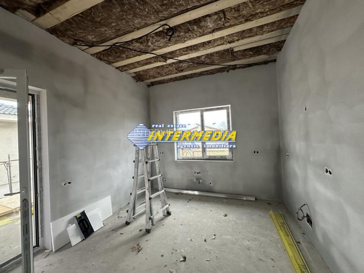 Vanzare Casa Noua 4 camere 2 Bai Terasa 120 mp cu 425 mp Teren Finisata la cheie - 12