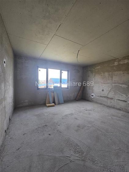 CASA P+ 1E  si  TEREN 500 MP DE VANZARE IN ANDRASESTI - 5