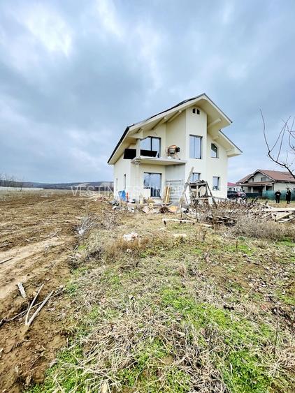 Casă Modernă P+M în Oncea – 4 Dormitoare, 500 mp Teren - 2