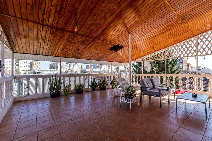 Casă spațioasă în mijlocul orasului, Str. Constantin Brâncuși - 12