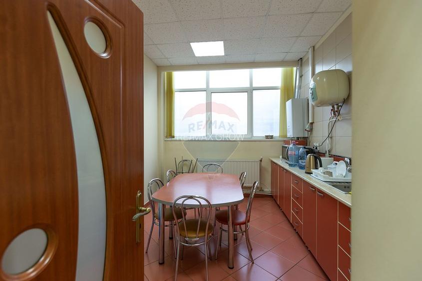 Spatiu comercial de vanzare in Bacau - sediu firma - 15