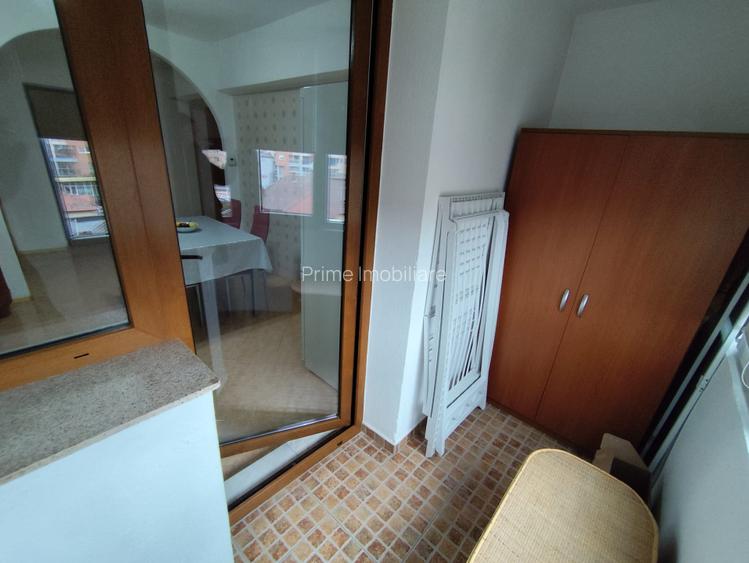 Apartament ultracentral cu 2 camere, 56 mp, 2 balcoane, etaj 3/4 - 5